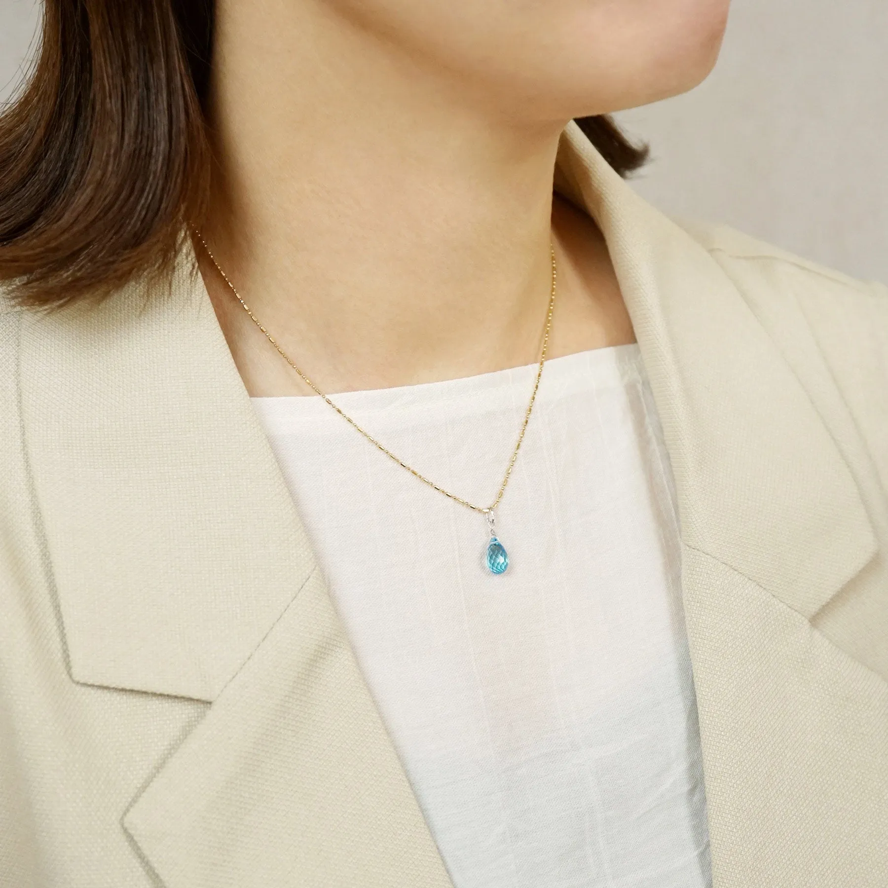 10K Blue Topaz Necklace Charm (White Gold)