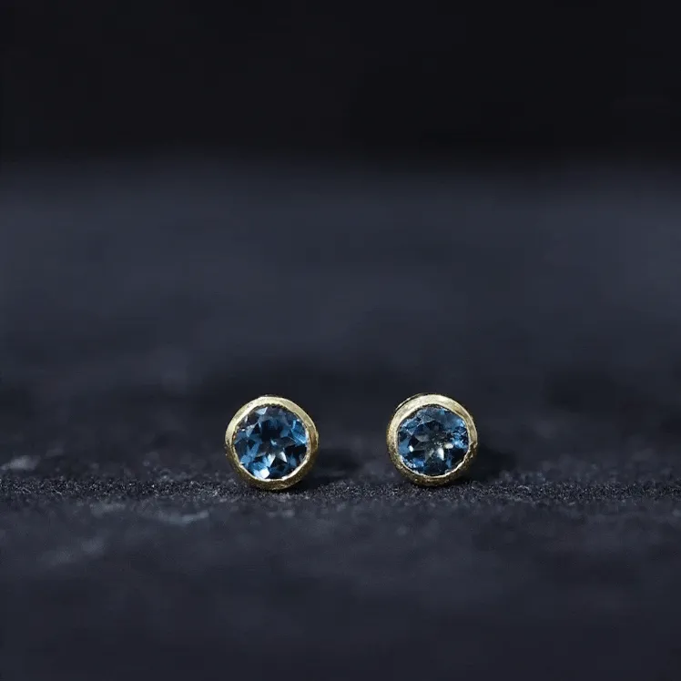 1.25 CT Bezel Set Round London Blue Topaz Solitaire Stud Earrings