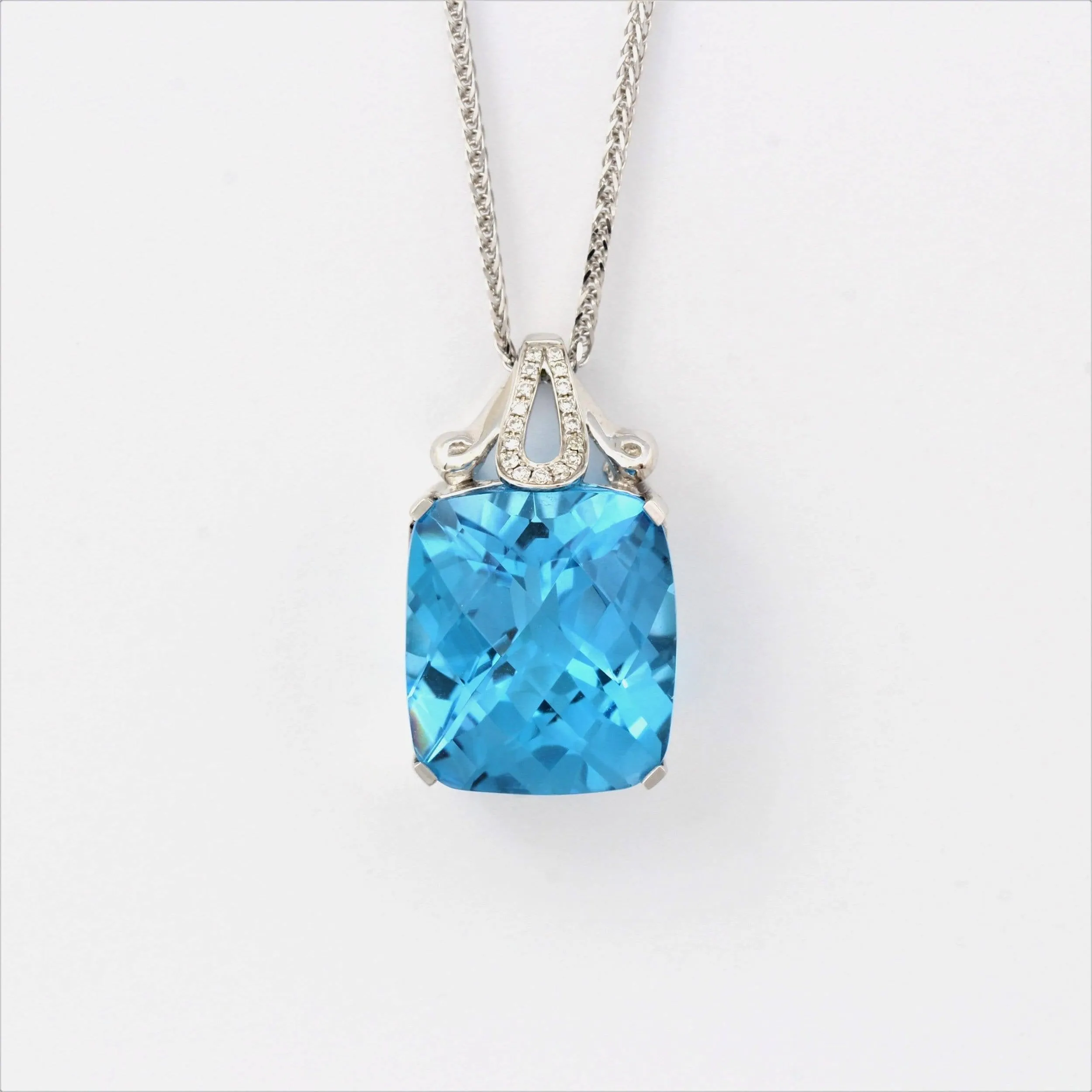 18k White Gold Genuine Swiss Blue Topaz & Diamonds Pendant Necklace