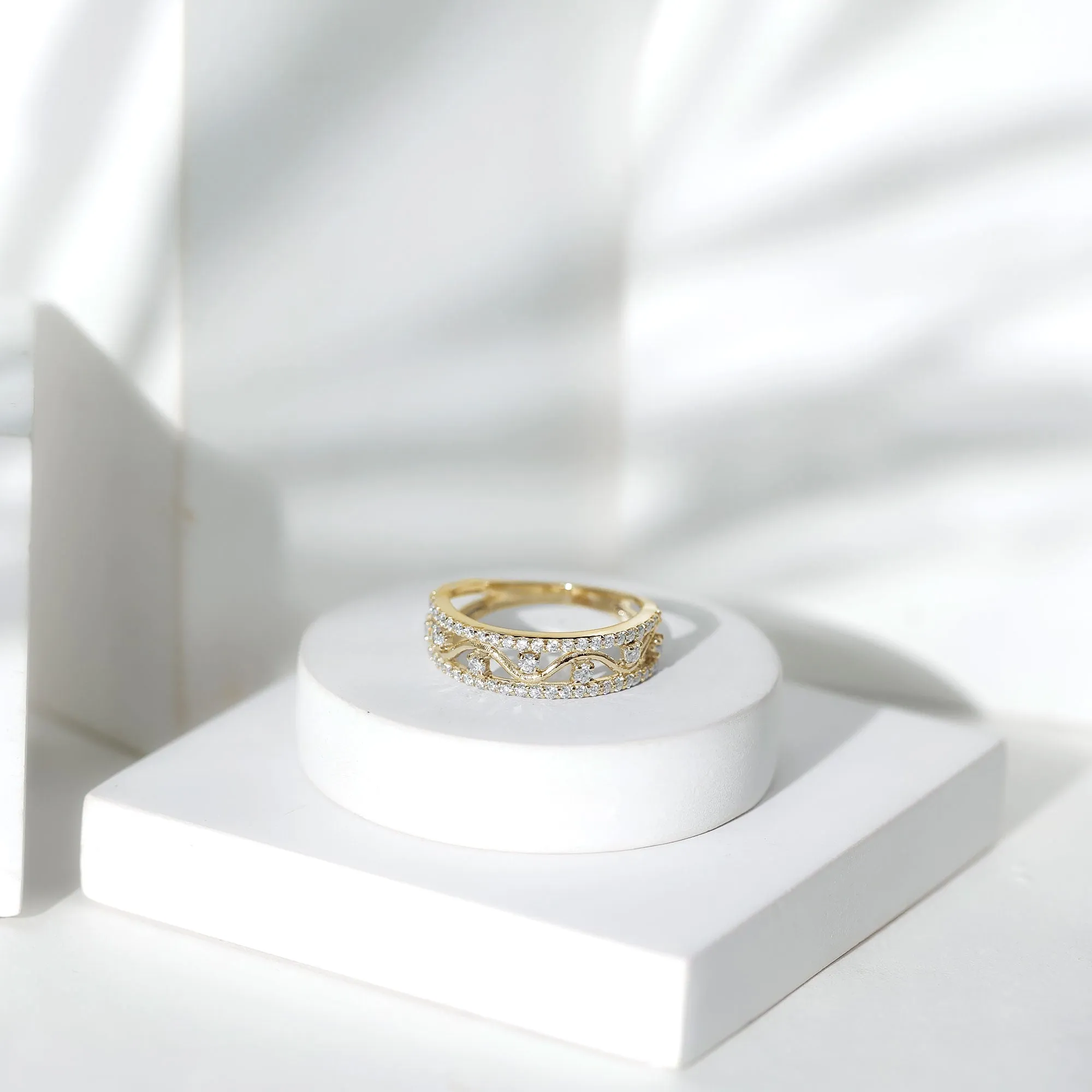 3/4 CT Moissanite Wavy Wedding Ring