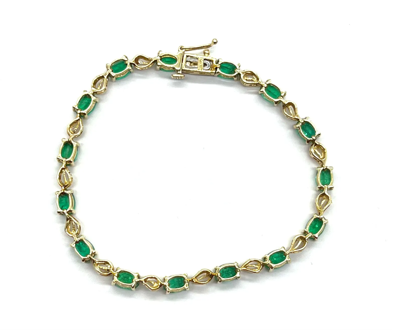 7.50ctw Emerald Bracelet