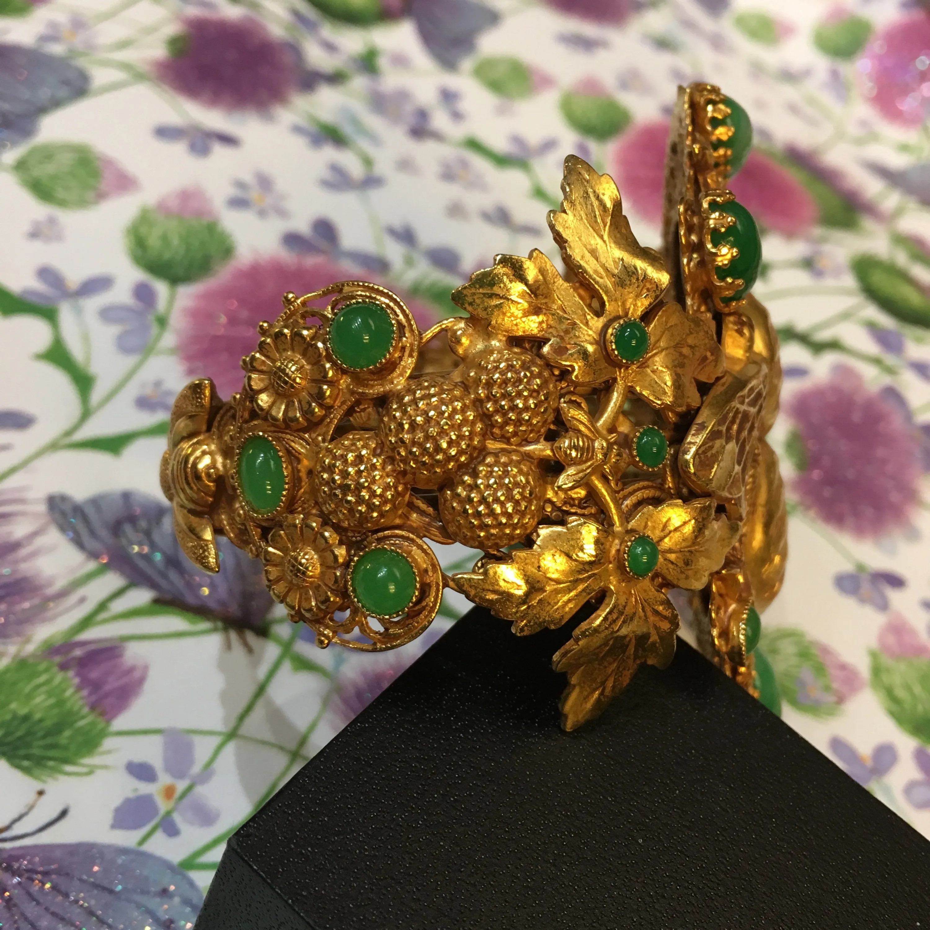 Askew London Bee Bracelet Clamper Green Glass Statement