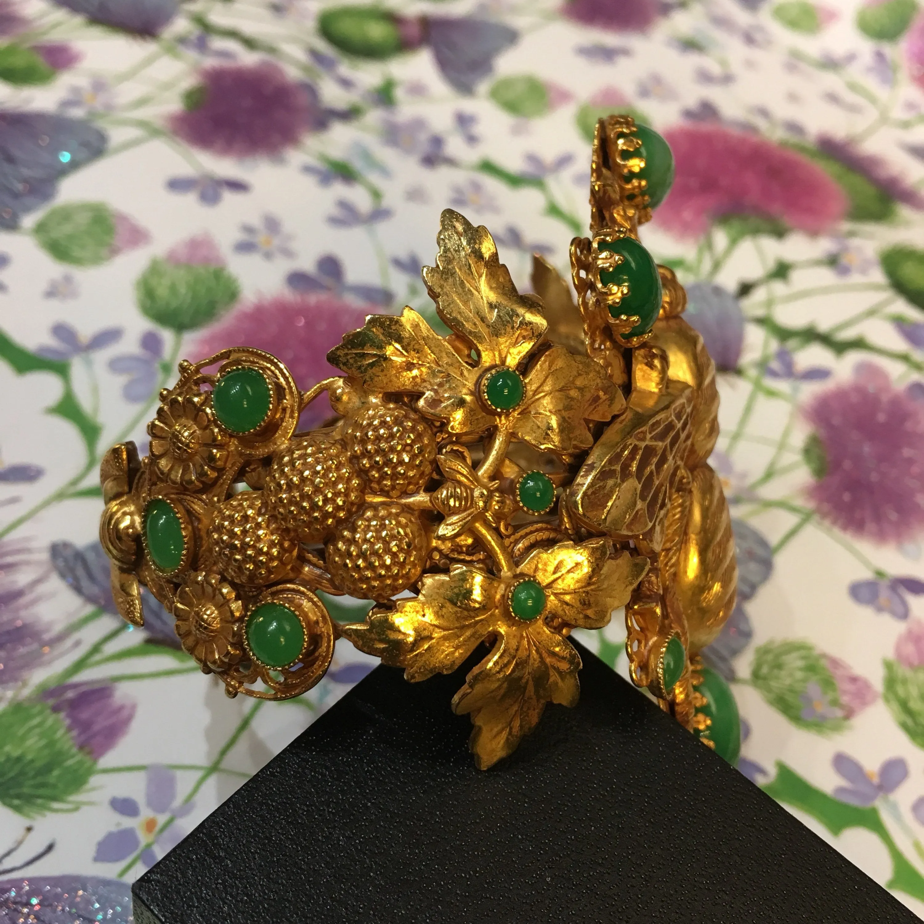 Askew London Bee Bracelet Clamper Green Glass Statement