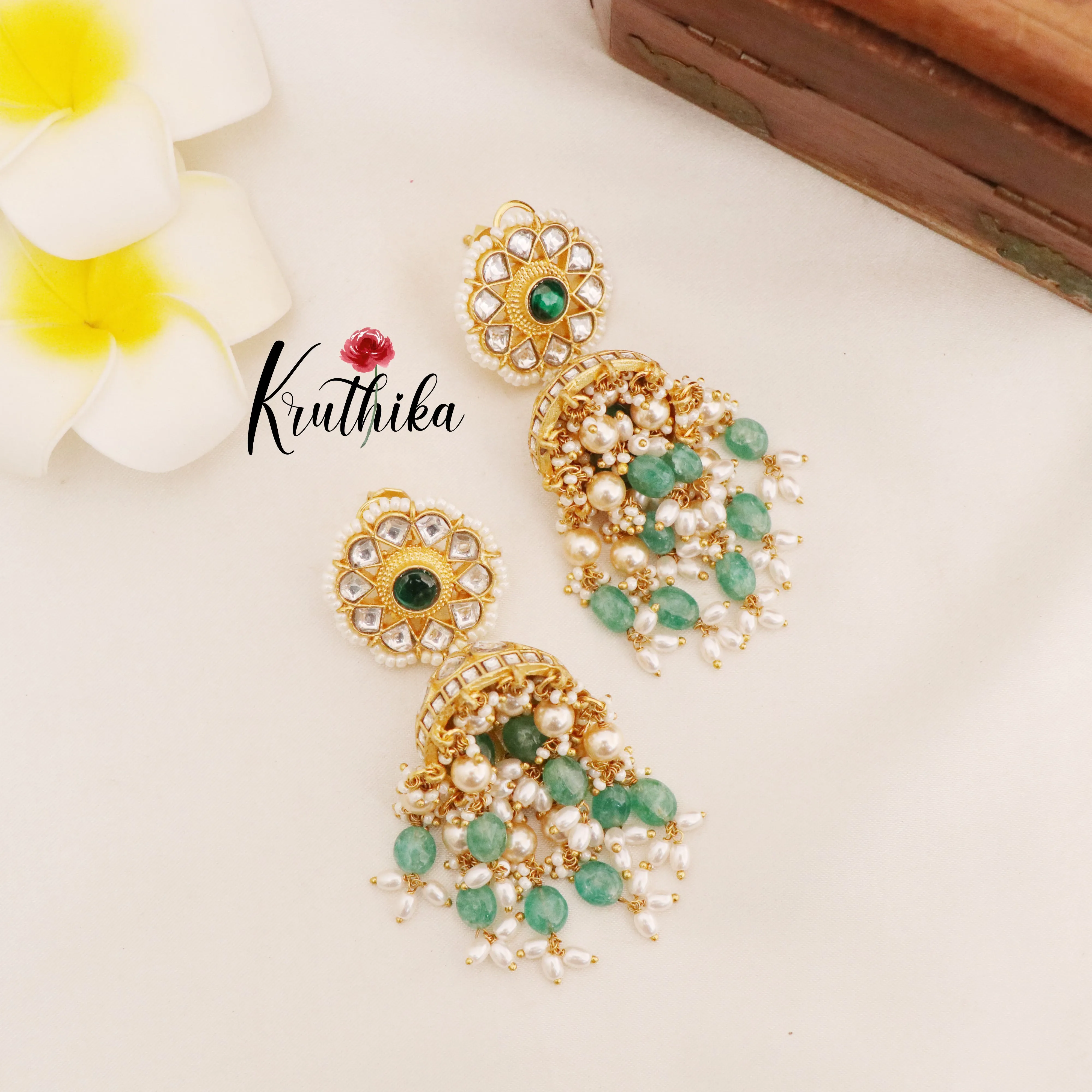 Beautiful Jadau Kundan jhumkas E449
