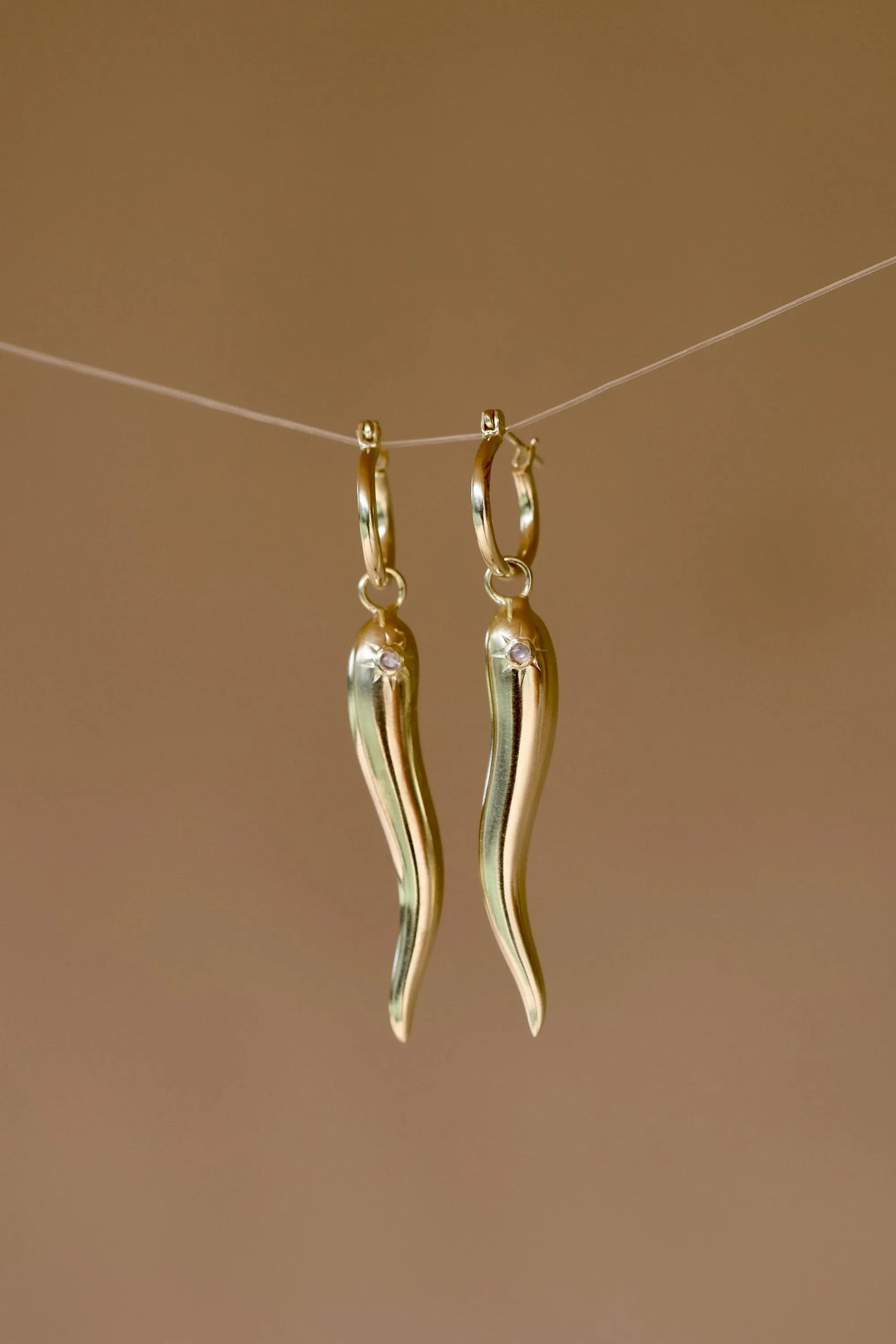Corno Chilli Hoops 14K Gold Vermeil Rainbow Moonstone
