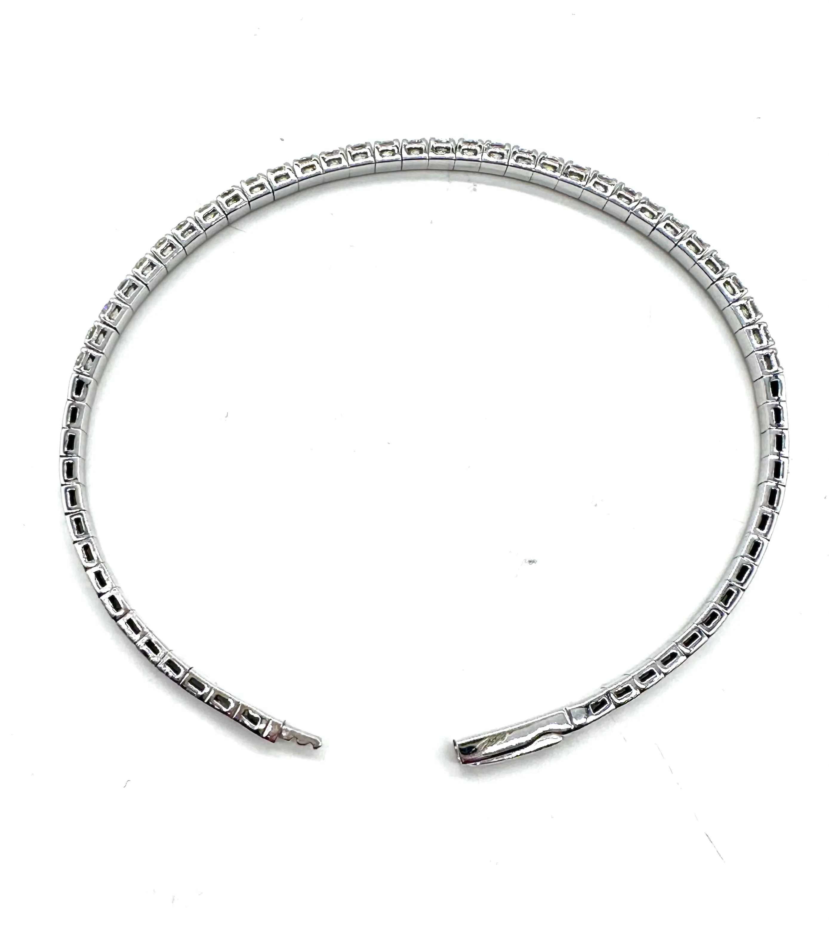 Diamond flex bangle tennis bracelet