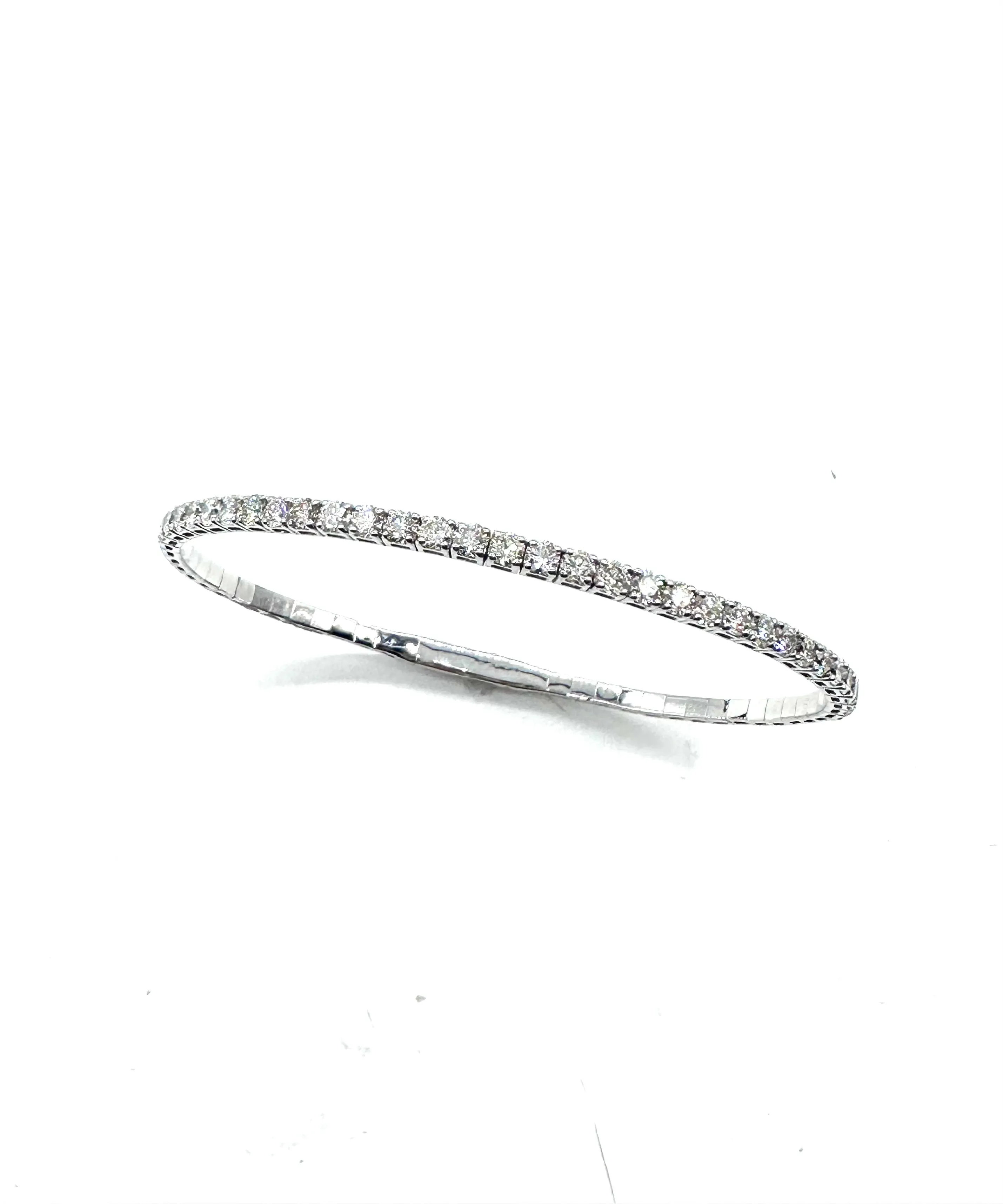 Diamond flex bangle tennis bracelet