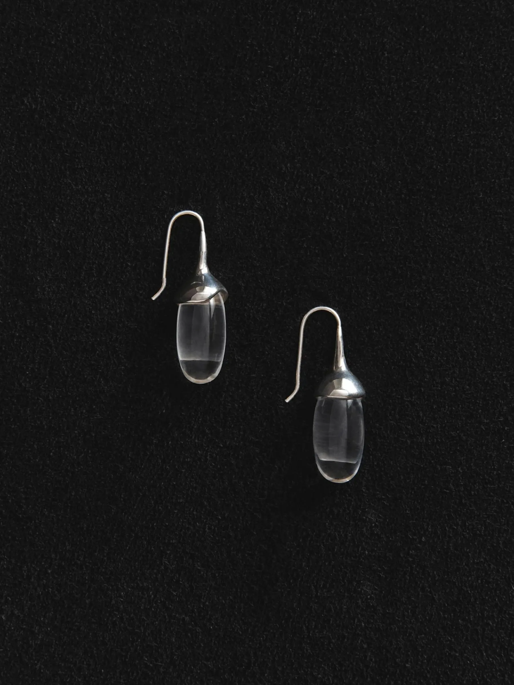 Dripping Stone Earrings In Quartz