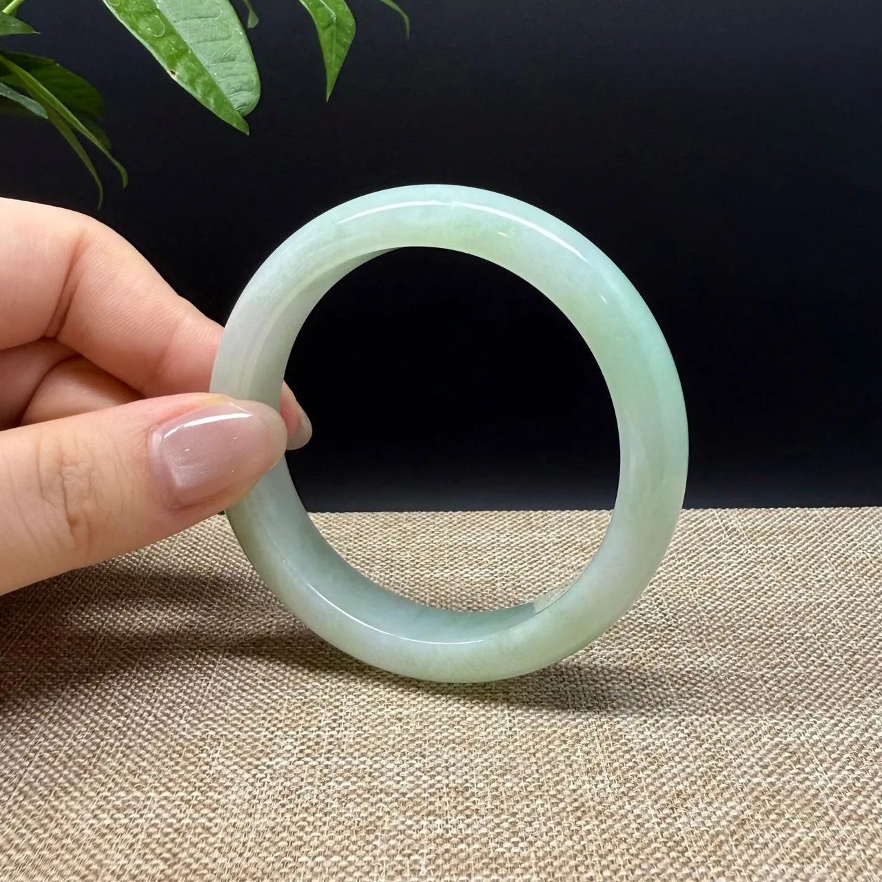 Genuine Burmese Green Jade Jadeite Bangle Bracelet ( 53.3mm )