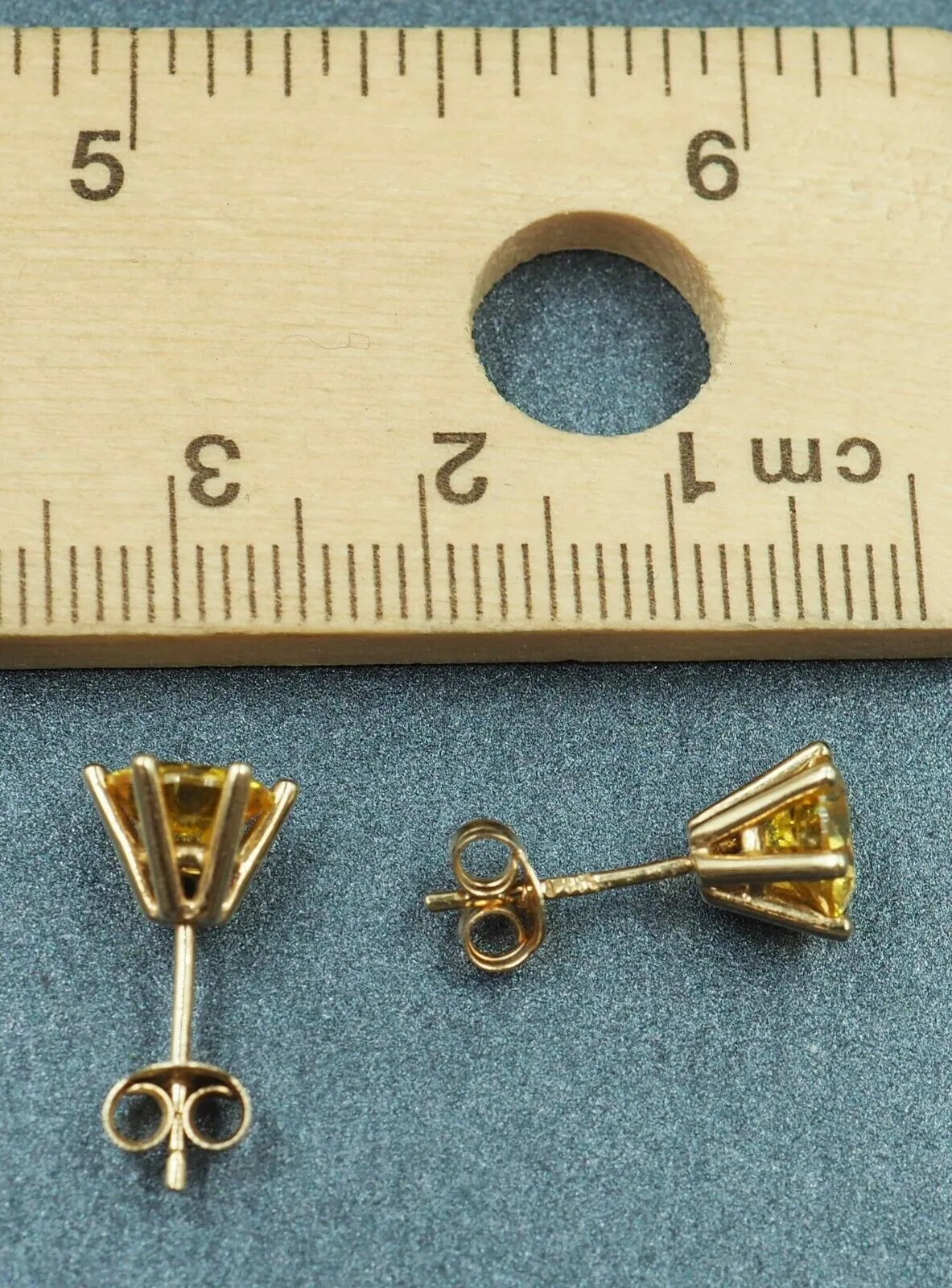 Golden Sapphire 9ct Yellow Gold Stud Earrings