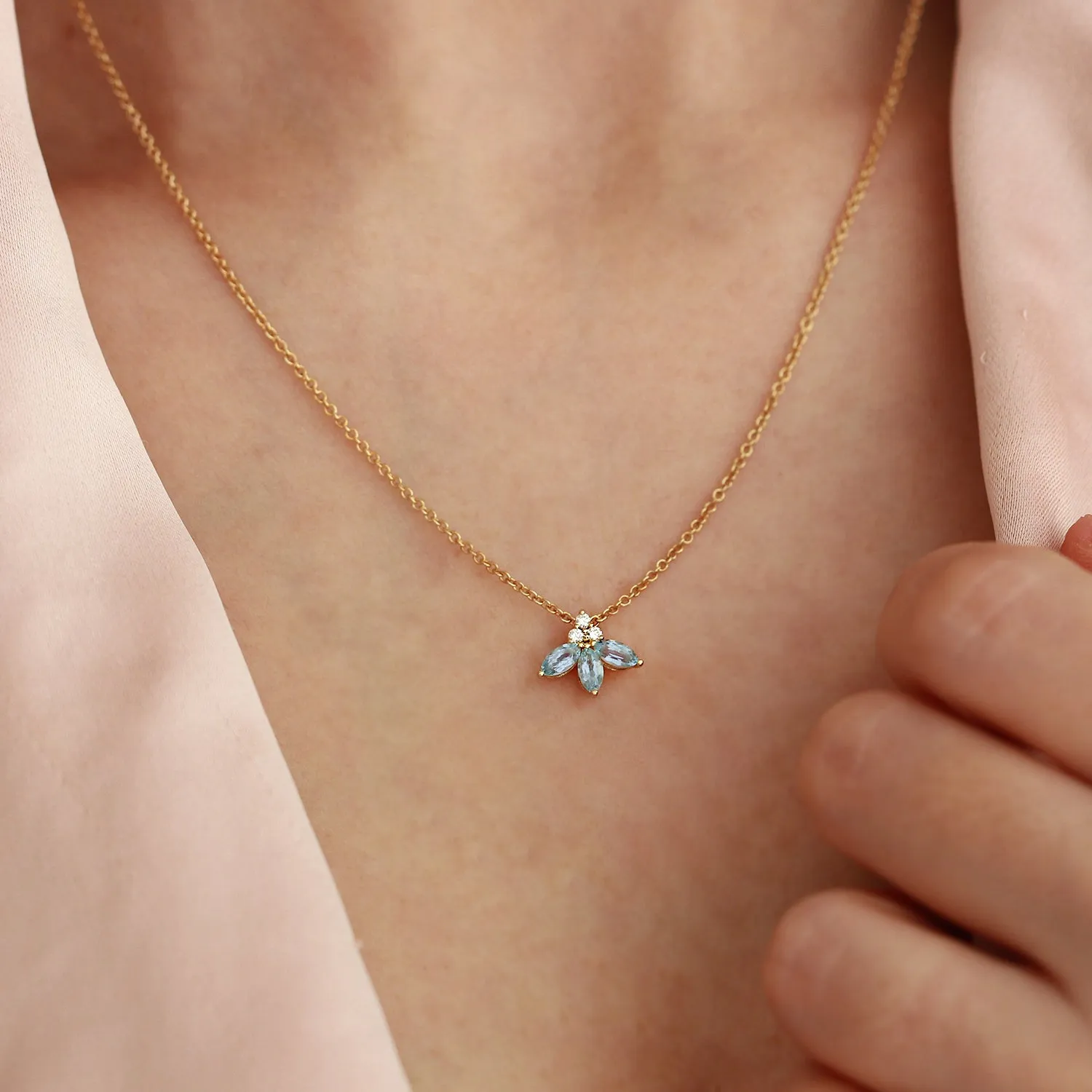 Jeanne Poisson Necklace Aquamarine & Diamonds