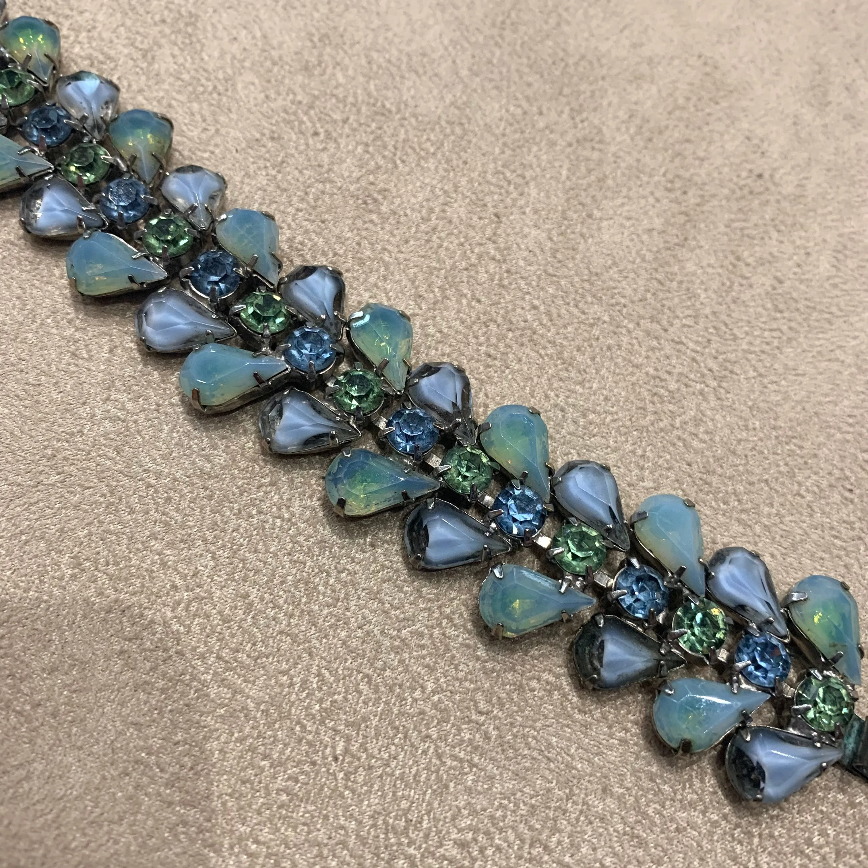 Kramer Blue Green Givre glass Vintage Bracelet