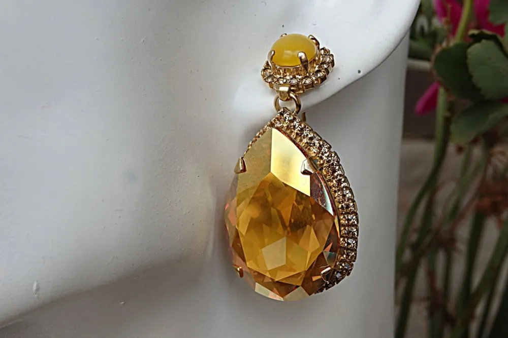Metallic gold earrings