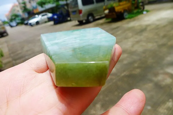 Natural Jade Rough Jadeite Raw (100g,8.2X5.2X0.8cm)