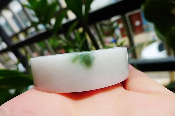 Natural Jade Rough Jadeite Raw (113g,5.3x1.56cm)