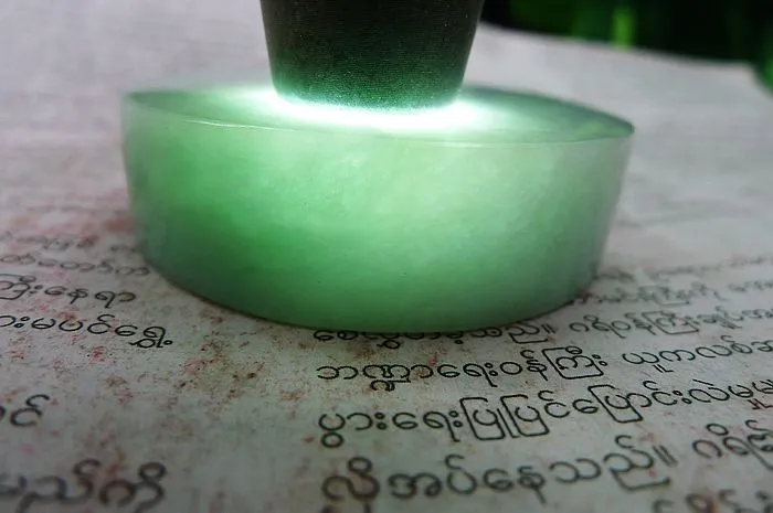 Natural Jade Rough Jadeite Raw (113g,5.3x1.56cm)