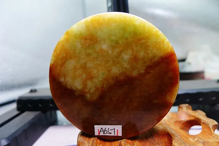 Natural Jade Rough Jadeite Raw (130g,5.5X1.6cm)