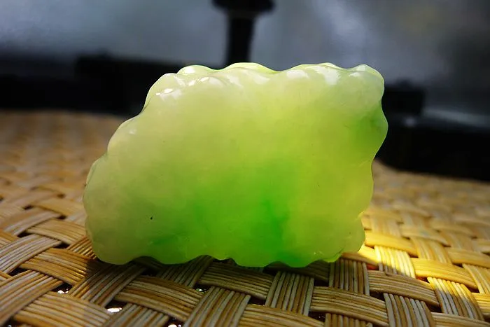 Natural Jade Rough Jadeite Raw (34g,3.8X2.6X1.6cm)