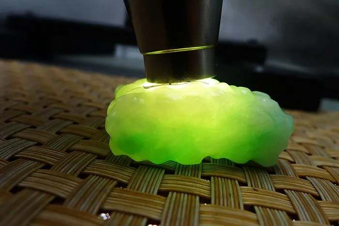 Natural Jade Rough Jadeite Raw (34g,3.8X2.6X1.6cm)