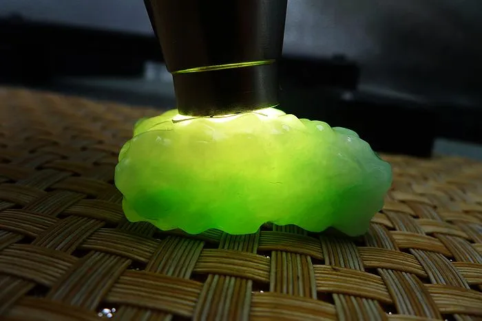 Natural Jade Rough Jadeite Raw (34g,3.8X2.6X1.6cm)