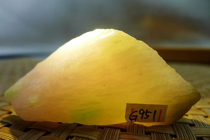 Natural Jade Rough Jadeite Raw (42g,6X2.9X1.4cm)