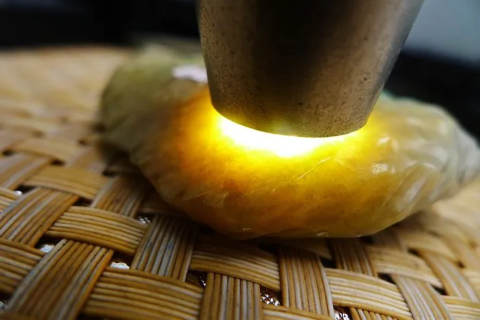 Natural Jade Rough Jadeite Raw (74g,6.4X4.6X1.6cm)
