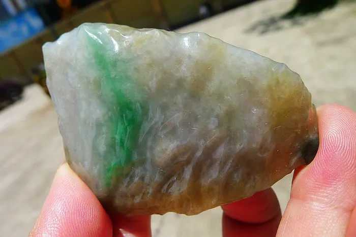 Natural Jade Rough Jadeite Raw (74g,6.4X4.6X1.6cm)