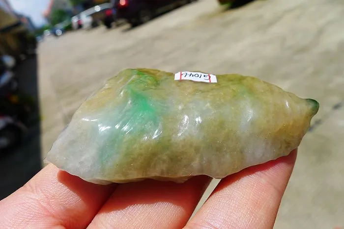 Natural Jade Rough Jadeite Raw (74g,6.4X4.6X1.6cm)