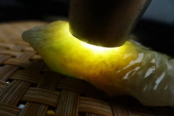 Natural Jade Rough Jadeite Raw (74g,6.4X4.6X1.6cm)