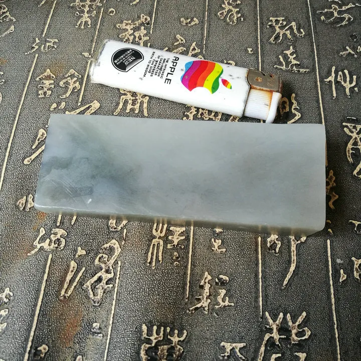 Natural Kunlun Jade Rough Nephrite Raw (179g, 8.5X3.8X1.2cm)