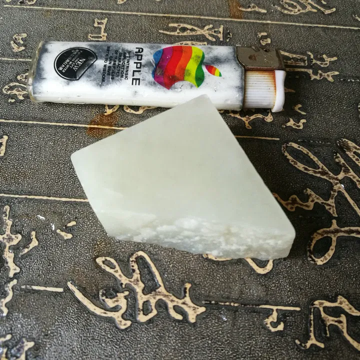 Natural Kunlun Jade Rough Nephrite Raw (71g, 4.7X4.2X1.8cm)