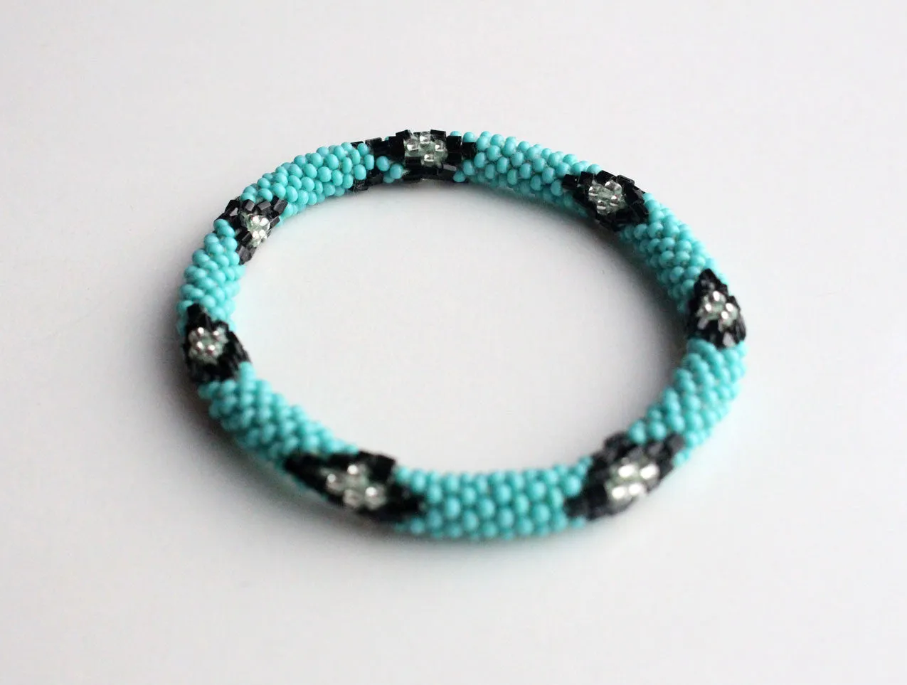 Phoneix Eyes Roll On Bracelet