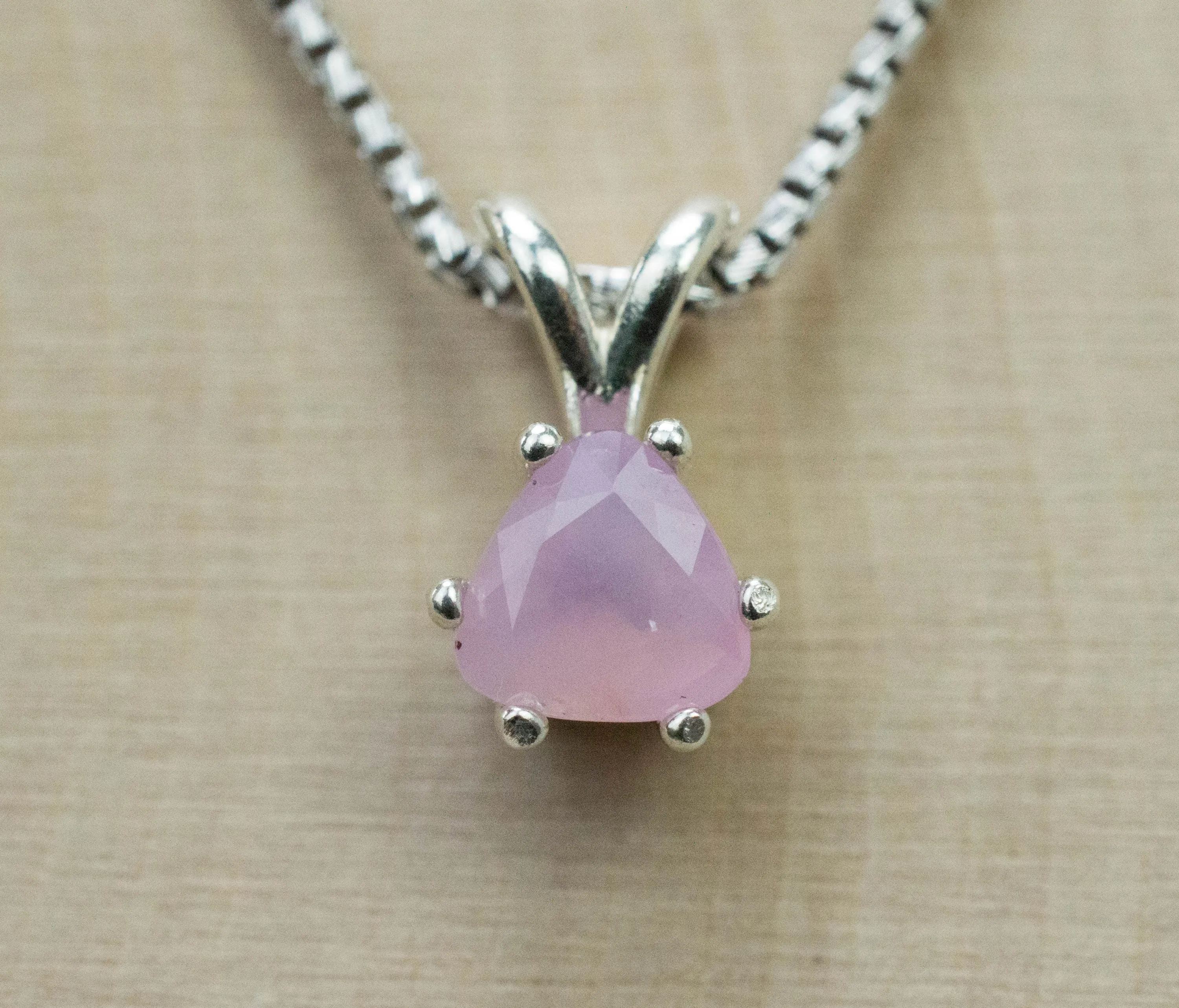 Pink Sapphire Pendant; Natural Untreated Vietnam Sapphire; 1.045cts