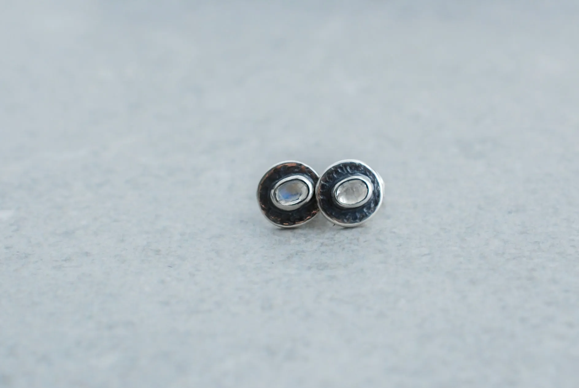 Silver Stud earrings with moonstone cabochon