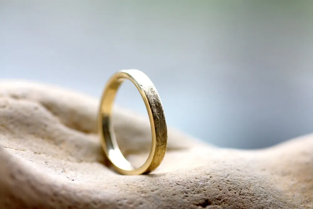 Stacking Wavy gold hammered wedding ring