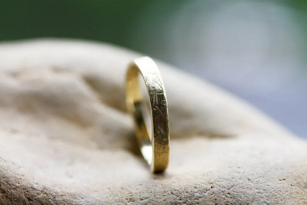 Stacking Wavy gold hammered wedding ring