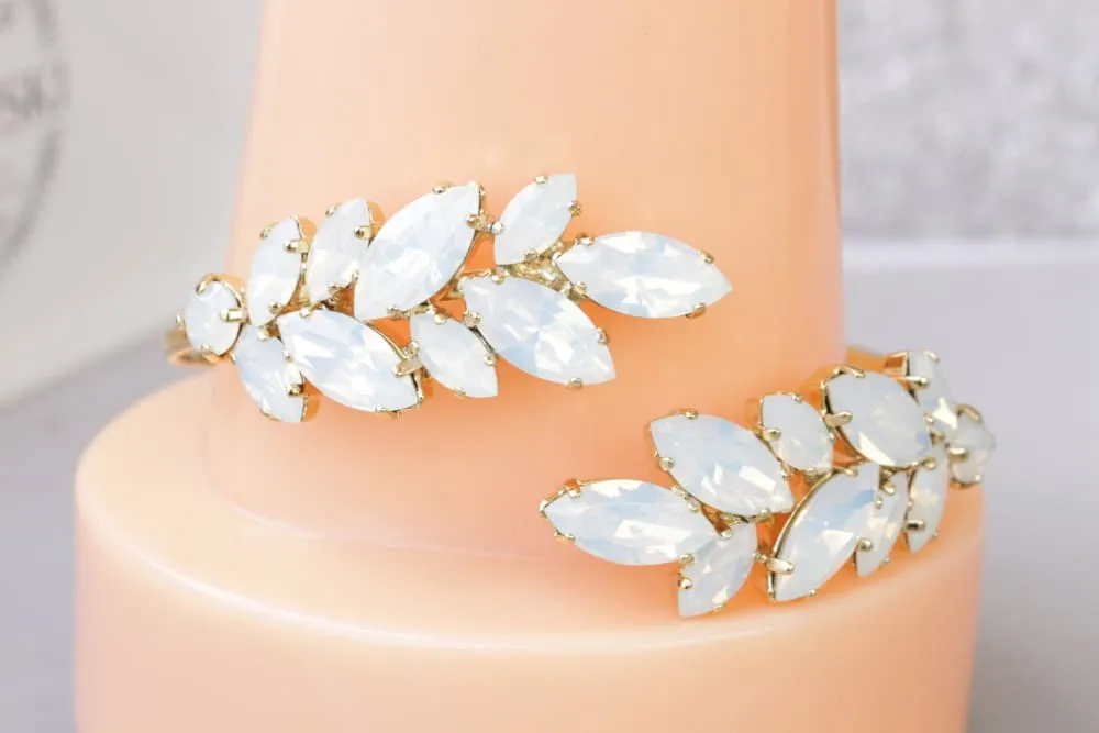 WHITE WEDDING BRACELET